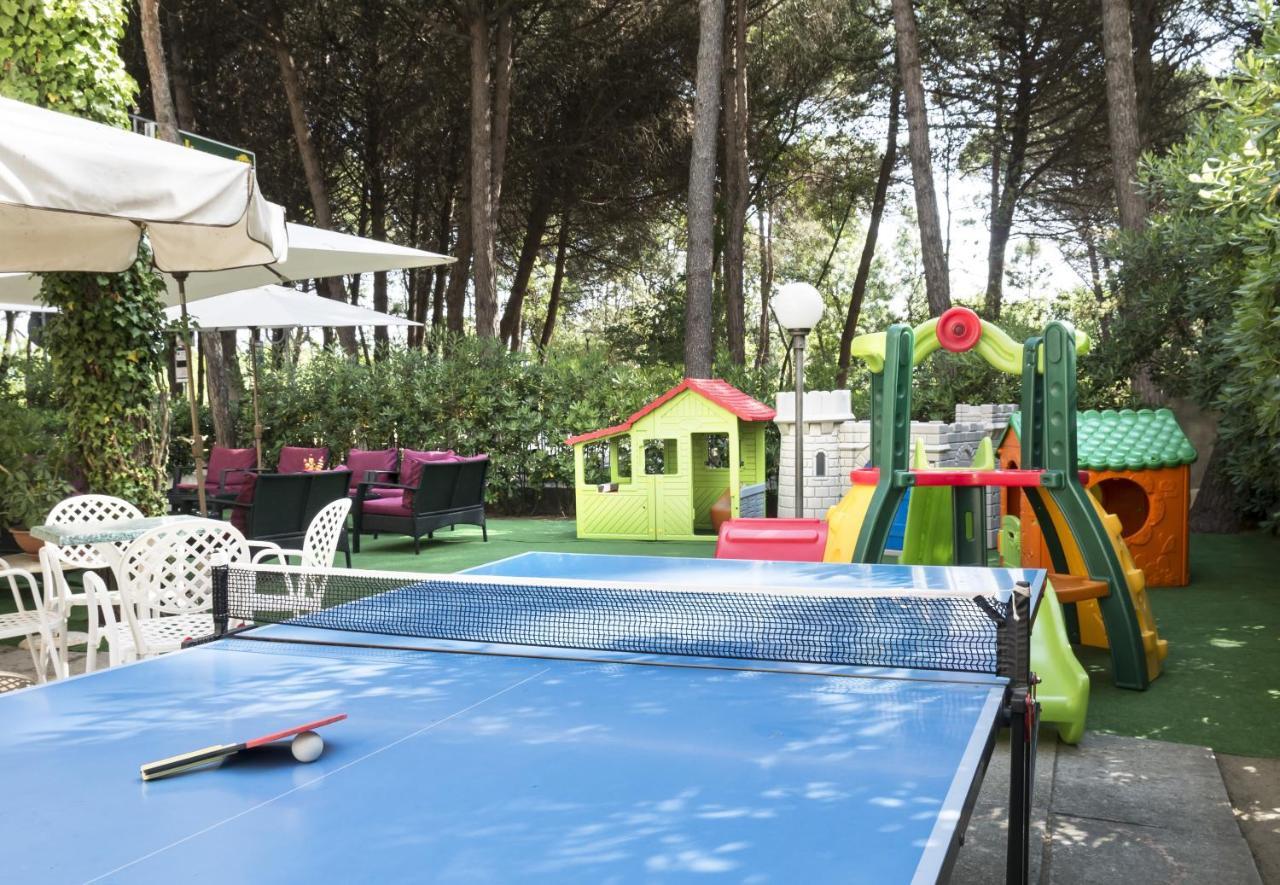 Park Hotel Pineta Червия Екстериор снимка