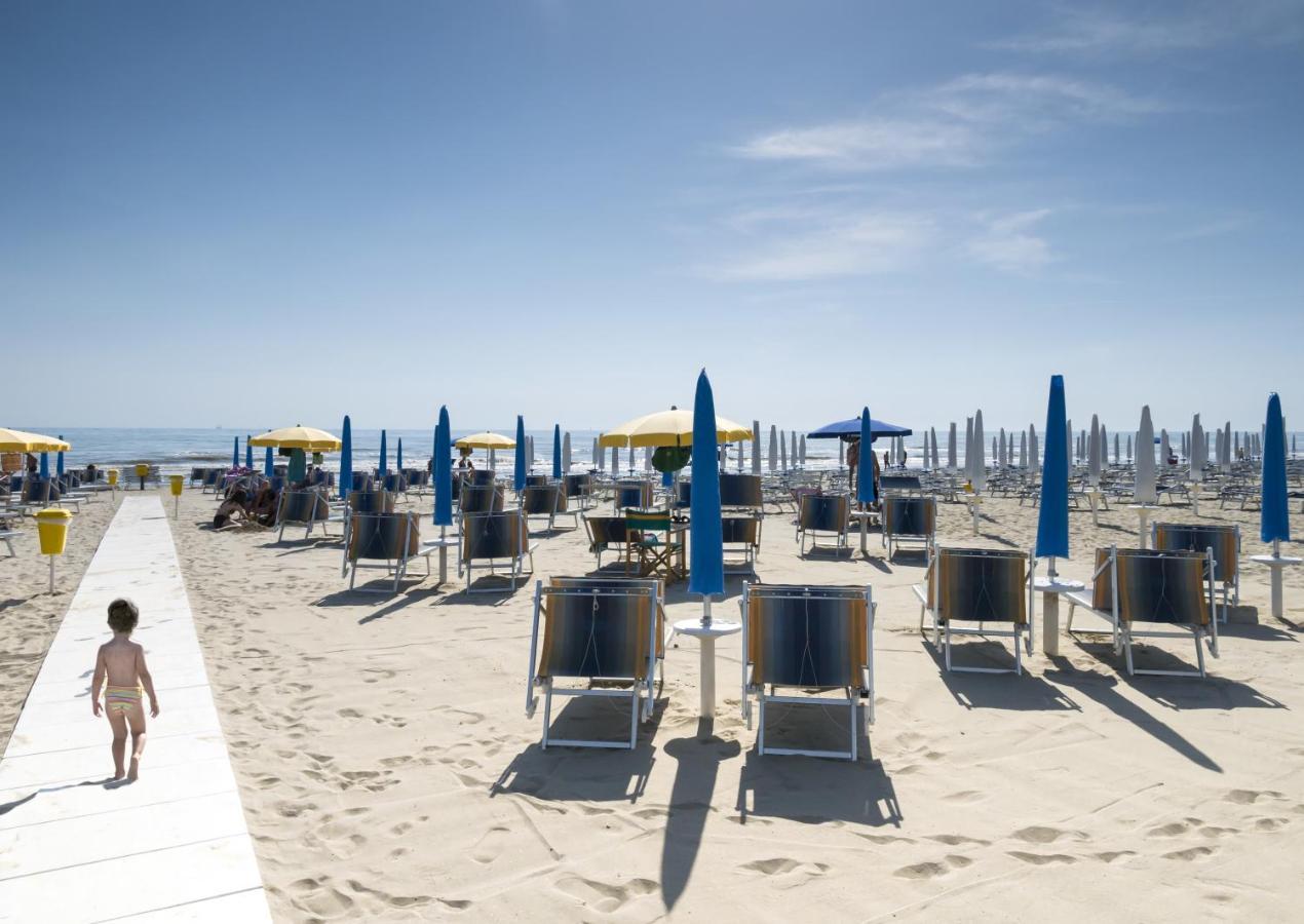 Park Hotel Pineta Червия Екстериор снимка