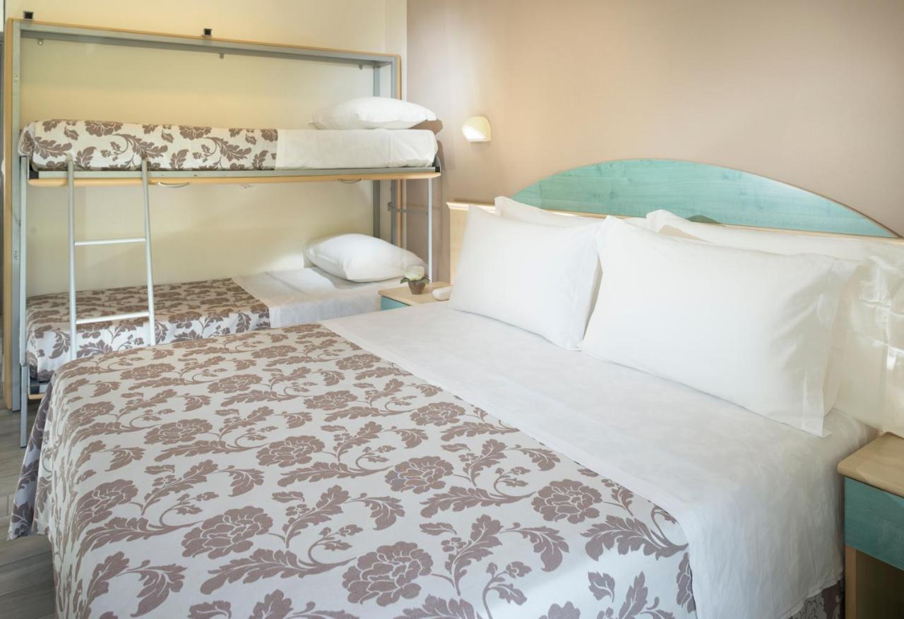 Park Hotel Pineta Червия Екстериор снимка
