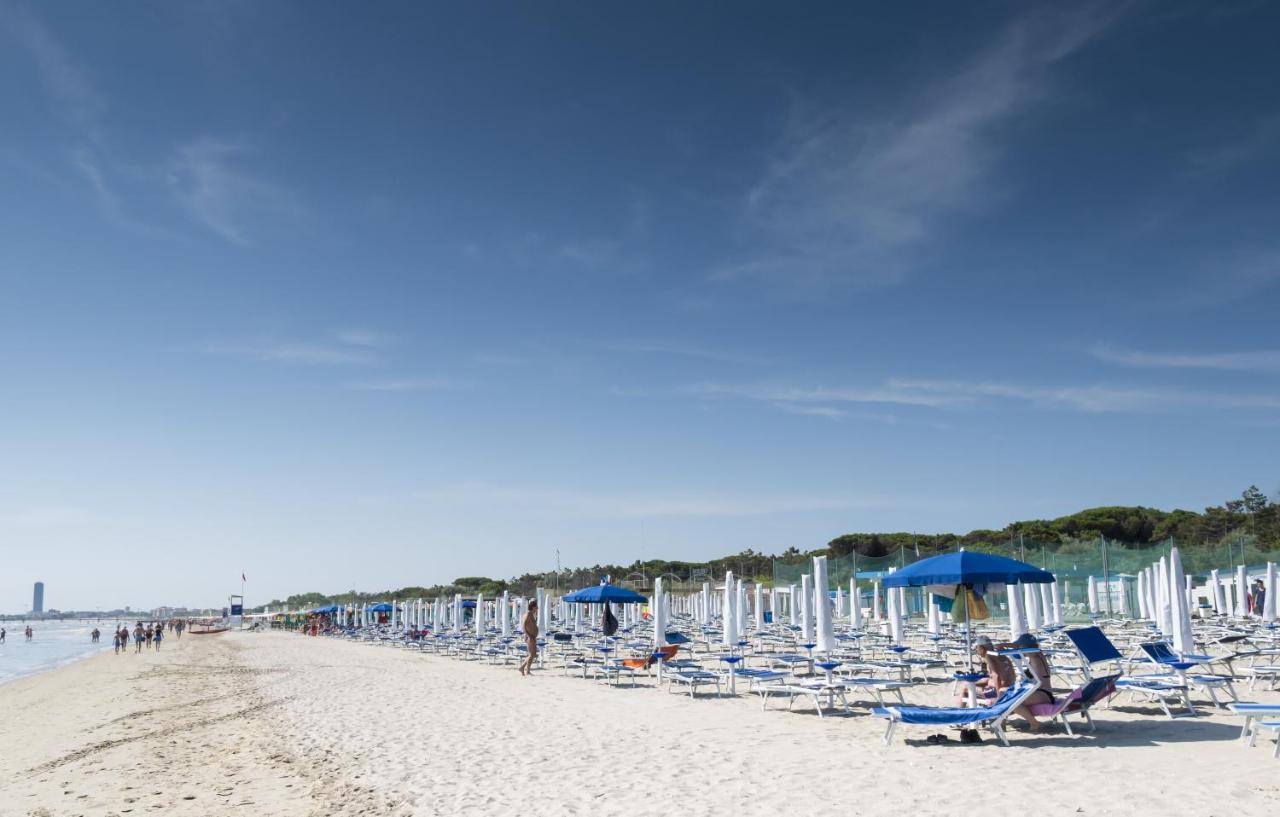 Park Hotel Pineta Червия Екстериор снимка